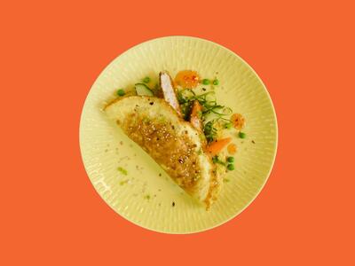 Tallerken med Kyllingenuggets med grønt